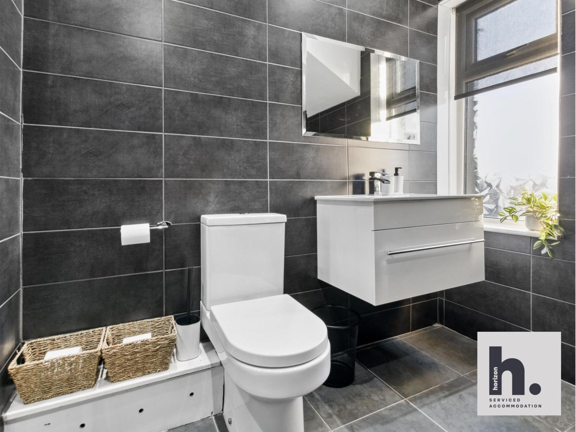 Free Parking - Penthouse - Business Stays - Relocating - St Харрогейт Экстерьер фото