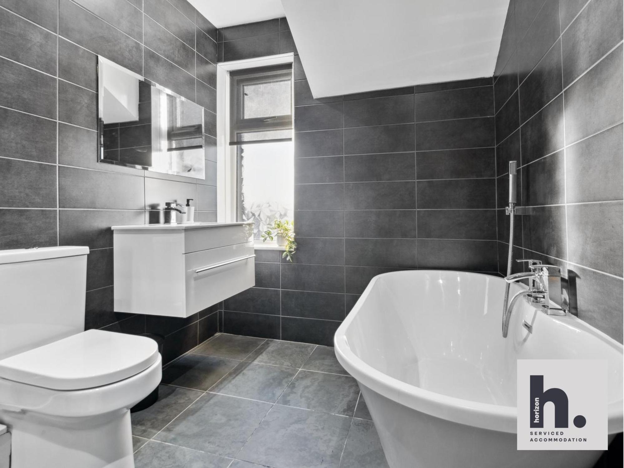 Free Parking - Penthouse - Business Stays - Relocating - St Харрогейт Экстерьер фото